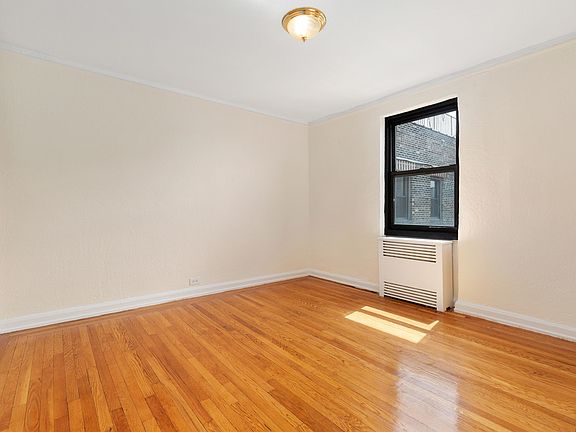 3rd image of 2728 Henry Hudson Pkwy #Aa84