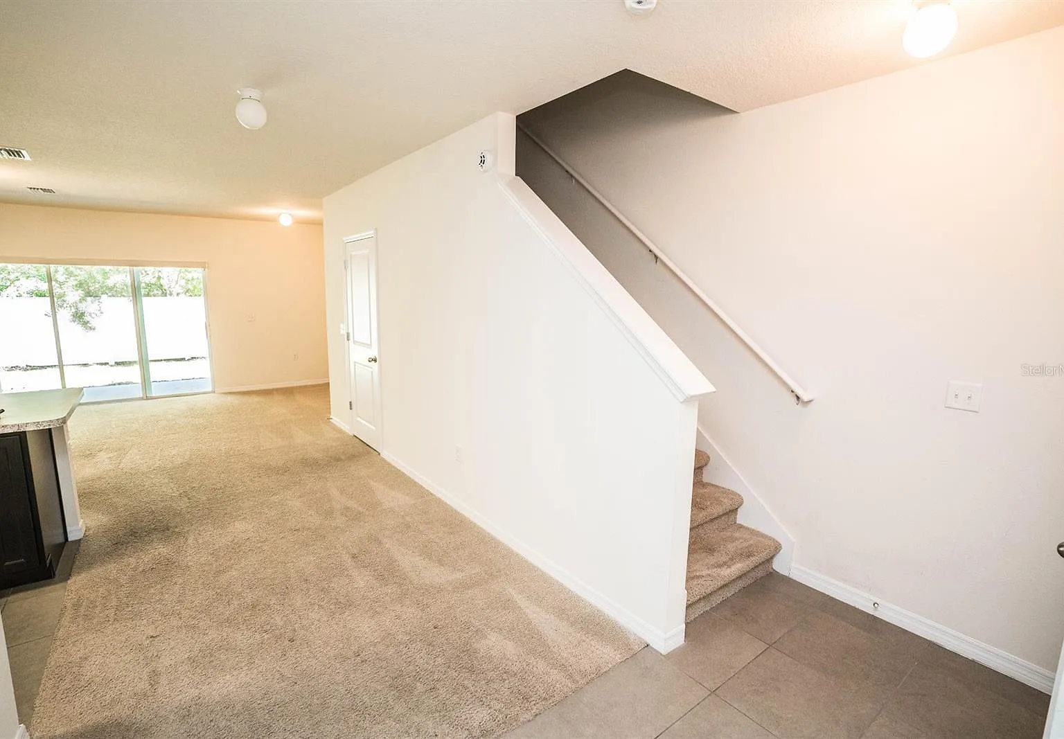 3 bed, 2.5 bath, 1478 sqft, $2,050 — Photo 2