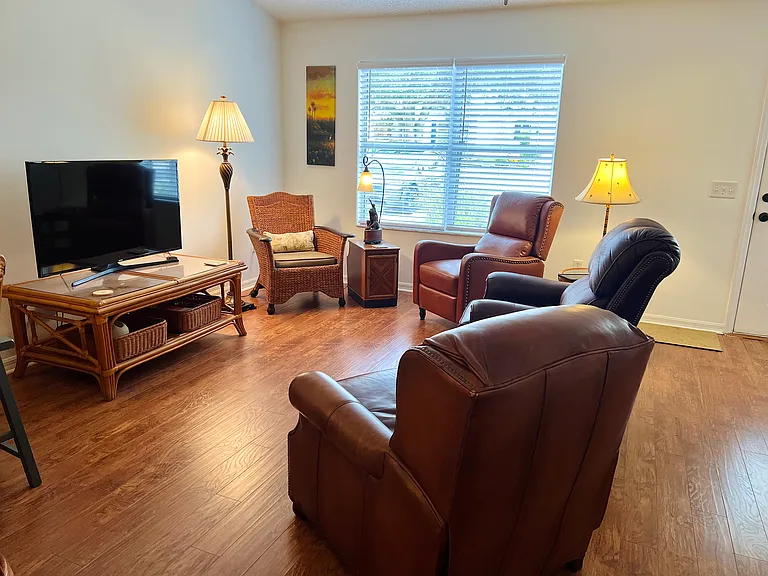 2368 McClellanville Ter — Photo 4
