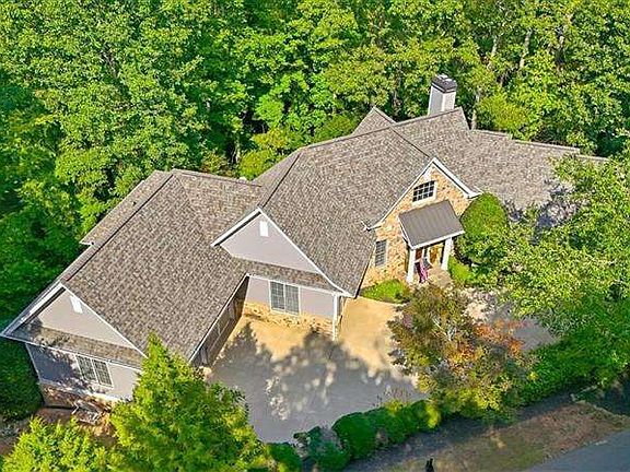 2nd image of 12 Somerset Ln
