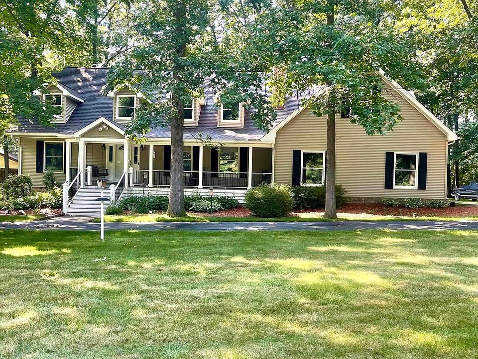 1st image of 9490 Whispering Pines Dr