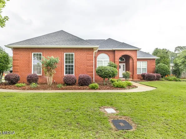 201 Loudon Hill Dr, Warner Robins, GA 31088