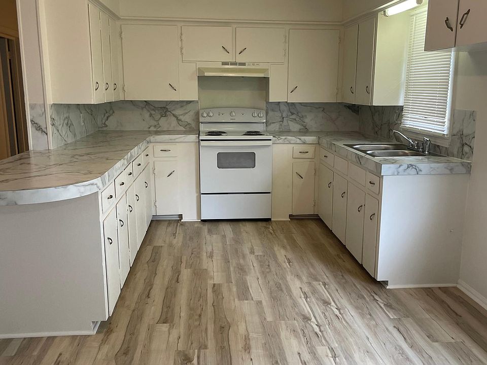 2nd image of 110 Pellerin Rd