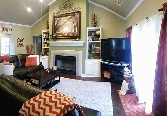 Vaulted ceiling 