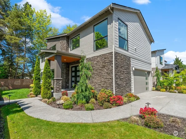 13205 111th Avenue NE, Kirkland, WA 98034