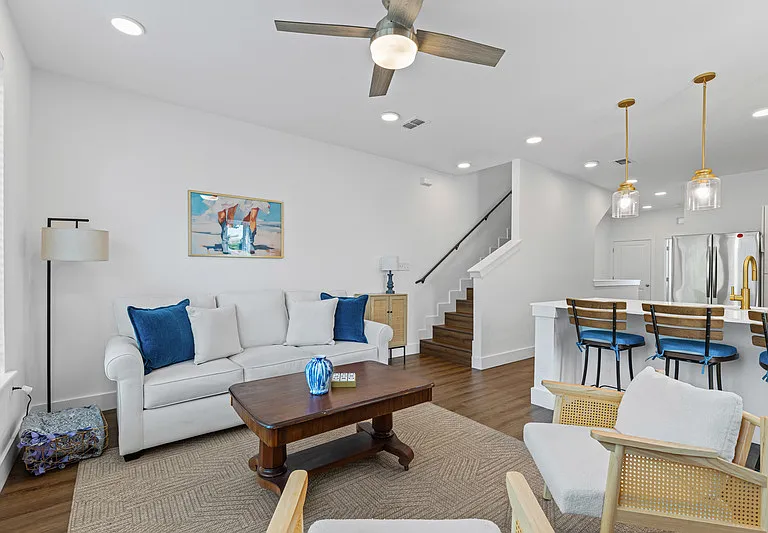 3315 S University Dr — Photo 6
