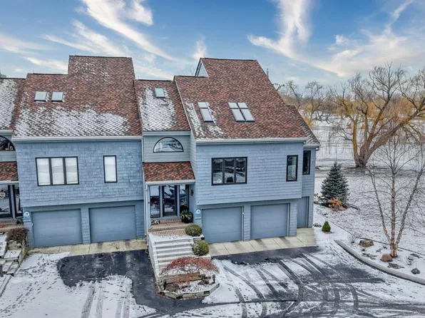 514 Mariner Vlg, Huron, OH 44839