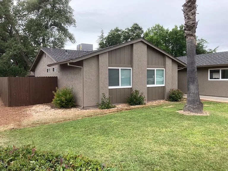 1988 Shasta Pines Way — Photo 4