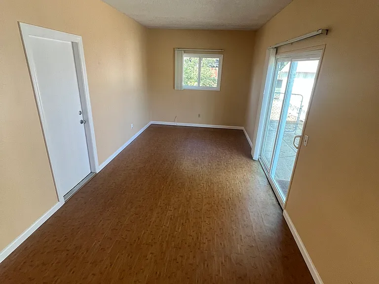 3151 Crescent Ave — Photo 9