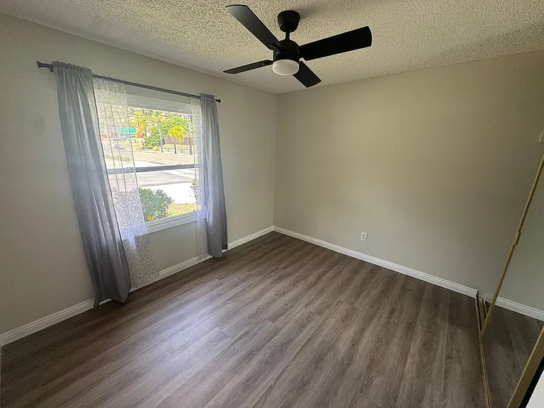 1071 Osage Dr — Photo 9