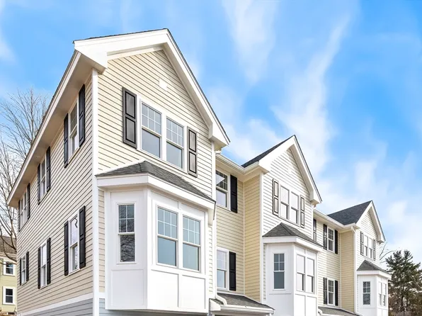 741 Washington St #2, Canton, MA 02021