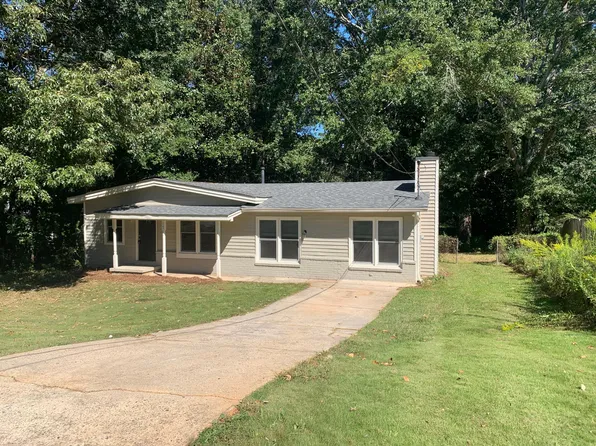 17 Willow Dr, Newnan, GA 30263