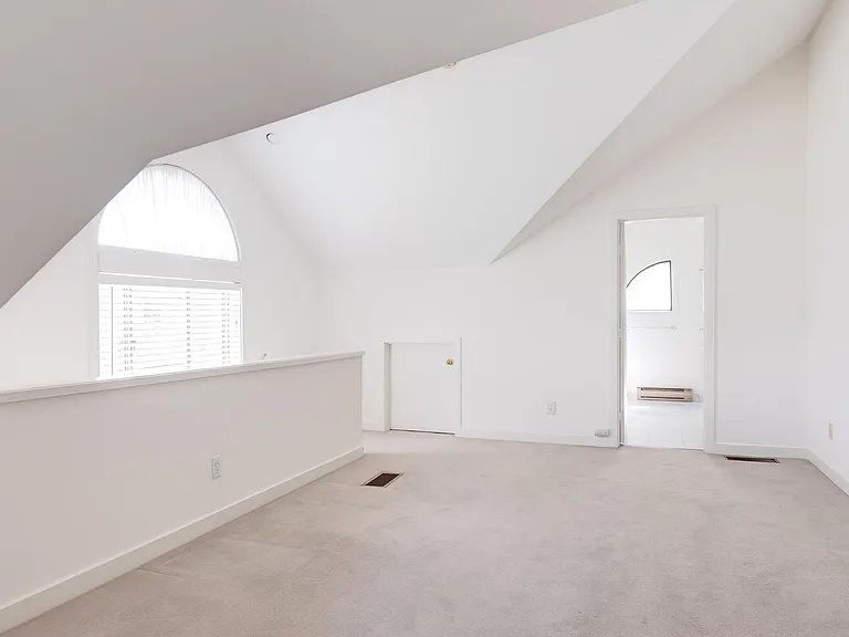 475 Arsenal St #N — Photo 8