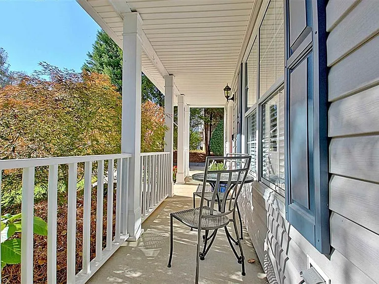 212 Brighton Path — Photo 3