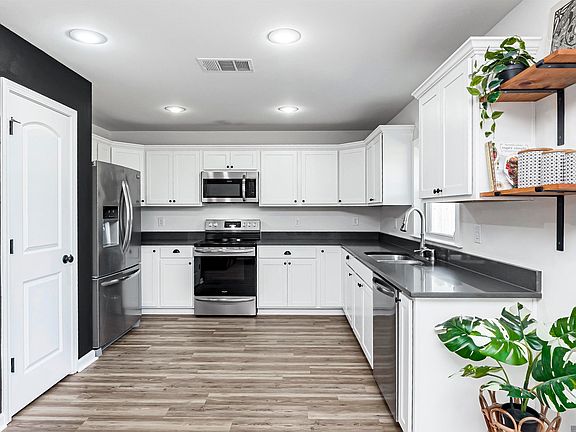4th image of 26394 Evangeline Trace Blvd