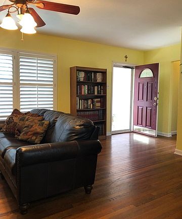 3rd image of 2416 W Mulberry Ave