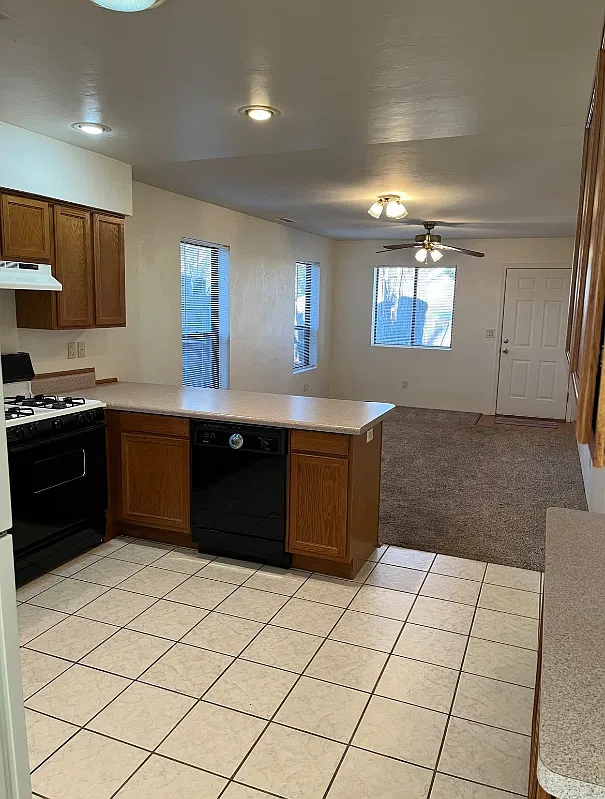 55+ community Triplex Unit Now Available in Prescott 2Bed/1Bath — Photo 3