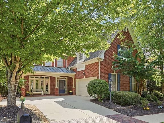 2nd image of 510 Wembley Cir