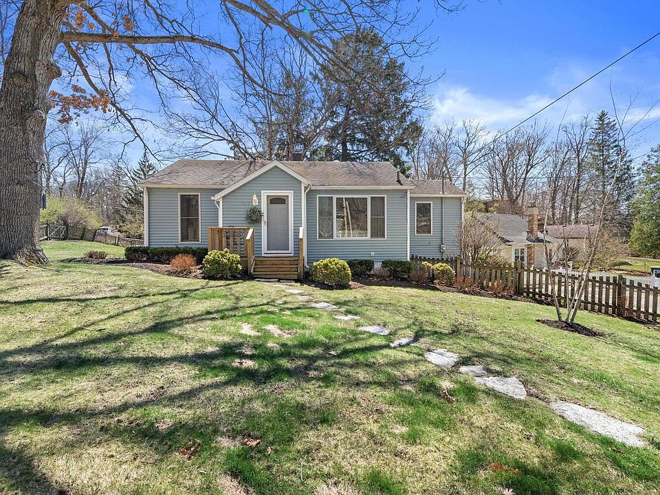 1st image of 523 Valley ROAD