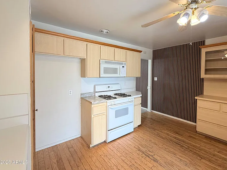 11329 W Duluth Ave — Photo 10