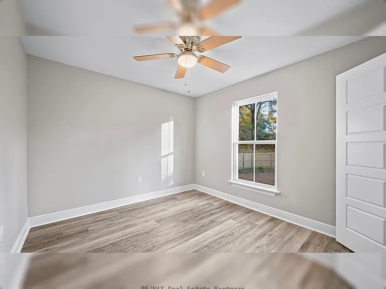 6 Bellamy Ln — Photo 14