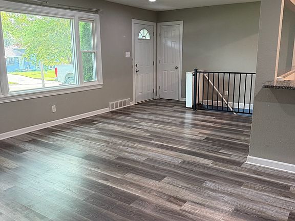 5th image of 138 Greenfield Pkwy