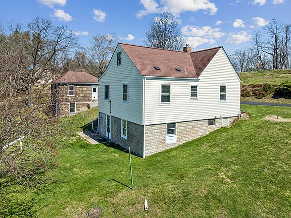 5th image of 1173 Harmony Rd