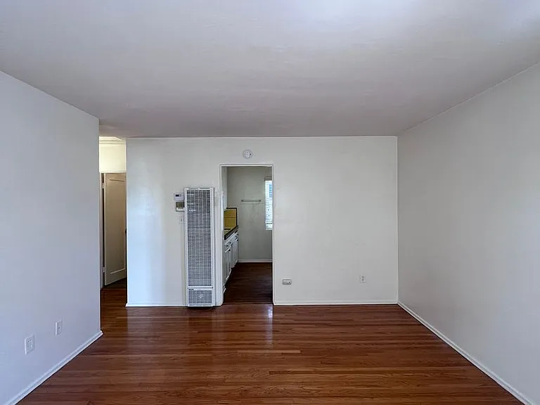 4720-34 Wilson Ave #4726 — Photo 3