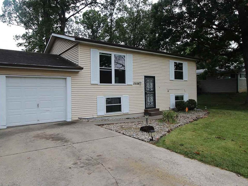 2nd image of 2528 Dellview Dr