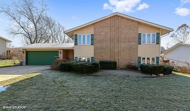 1st image of 3317 Woodridge Dr