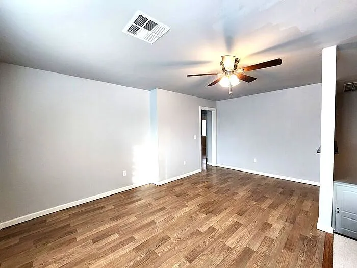 1120 E Campbell St — Photo 21