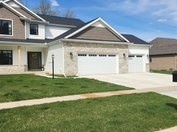 2102 E Slade Ln, Mahomet, IL 61853
