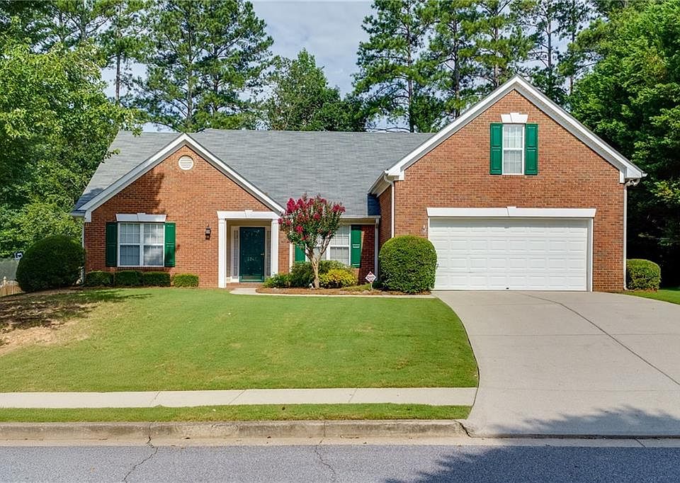 1st image of 2543 Oak Bluff Dr