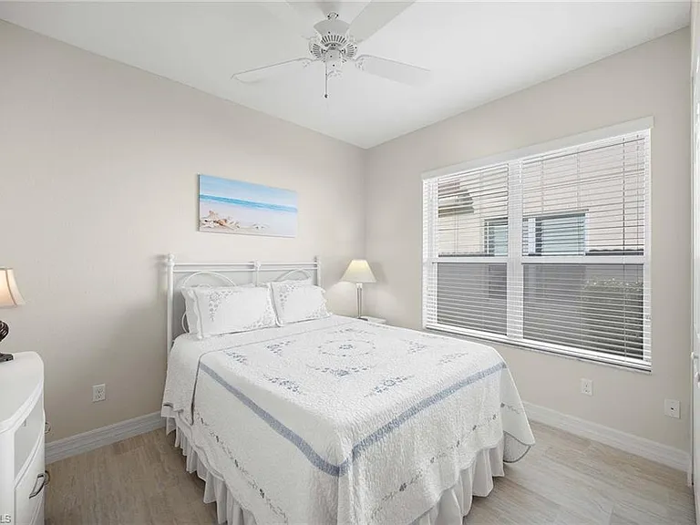 6542 Marbella Dr — Photo 23