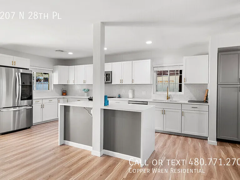 2207 N 28th Pl — Photo 17