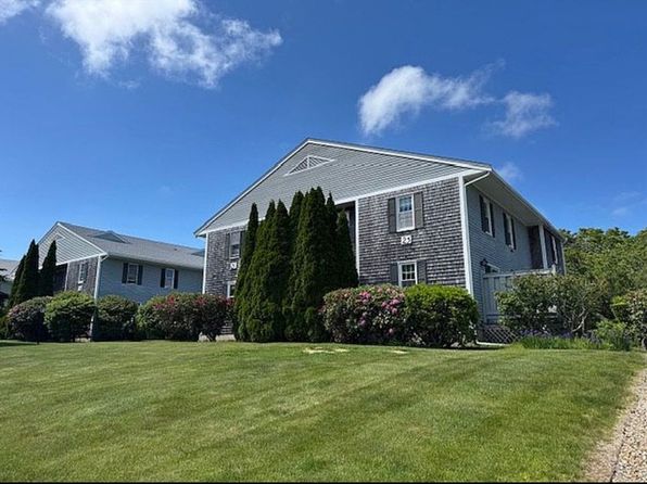 23 Village Green Dr #A