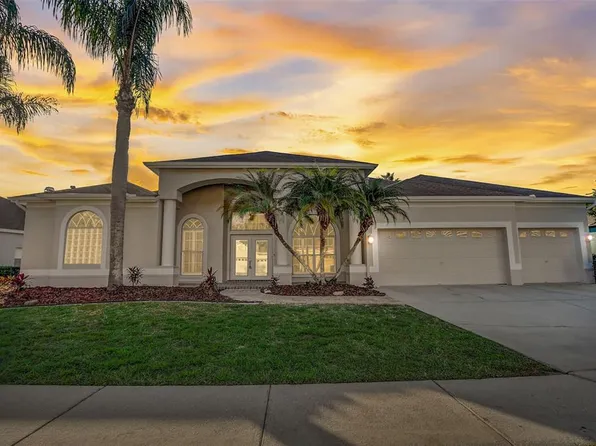 1423 Highwood Pl, Zephyrhills, FL 33543