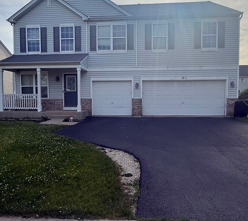 1st image of 1811 Glacier Ridge Dr