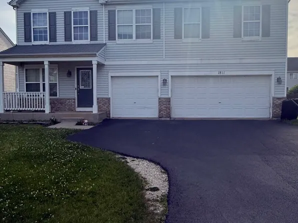1811 Glacier Ridge Dr, Plainfield, IL 60586
