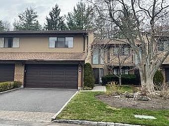 1st image of 65 Wimbledon Dr