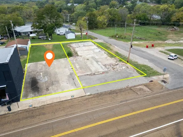 120 N Commercial St, Crocker, MO 65452