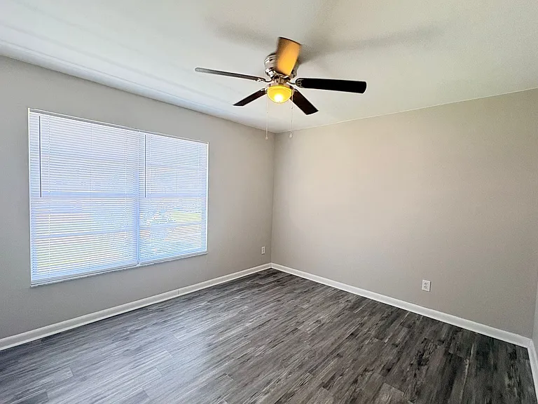 1123 SW 48th Ter #106 — Photo 16