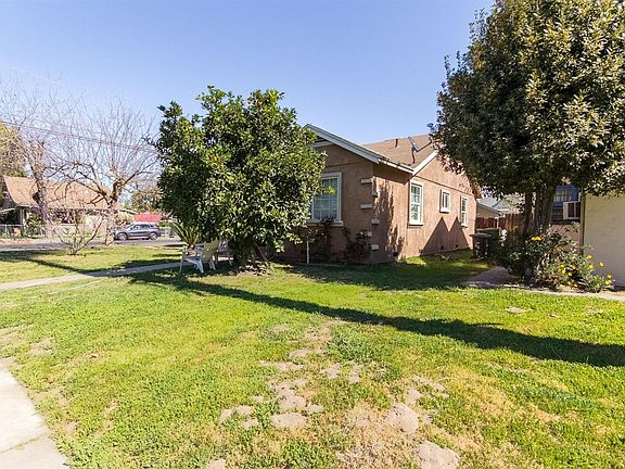 4th image of 300 S Orange Ave
