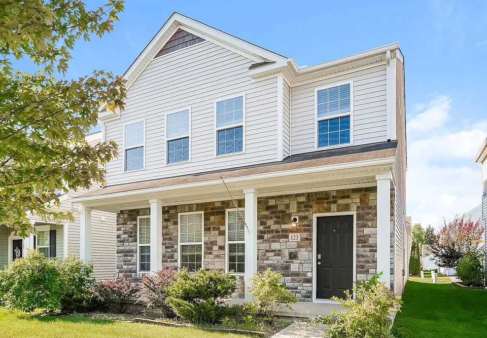 123 Purple Leaf Ln