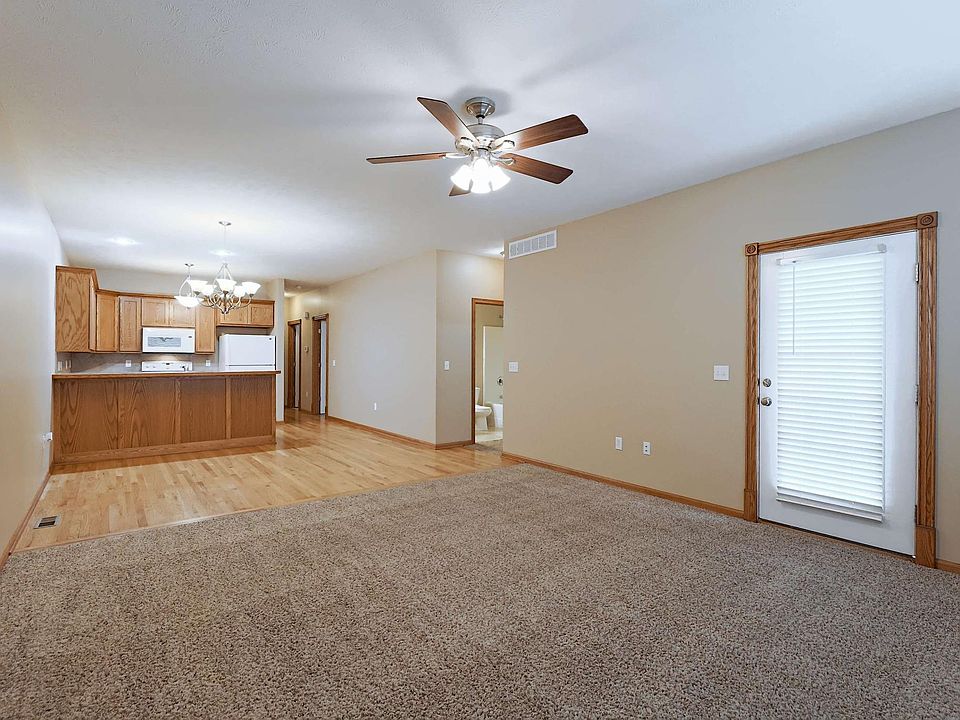 1st image of 5403 N 32nd St