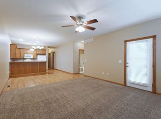 5403 N 32nd St, Lincoln, NE 68504