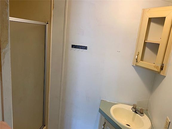 3rd image of 34439 Oak Ave