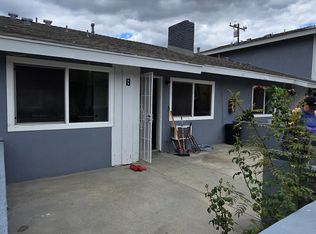 1124 W 9th St APT A, Corona, CA 92882