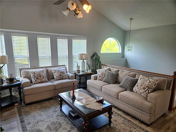 3rd image of 5602 Ardmore Ct