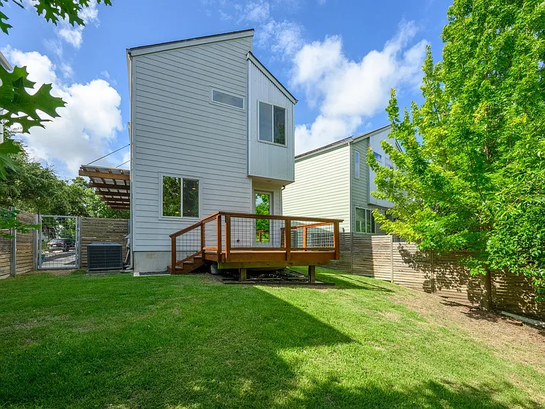 801 N Bluff Dr #17 — Photo 28